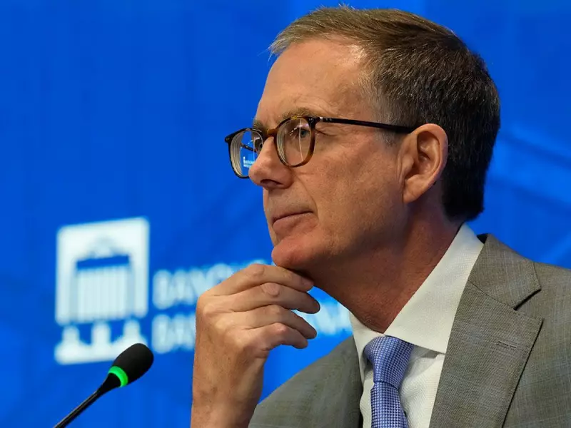 Bank of Canada Slashes Key Interest Rate: What This Means for Your Wallet