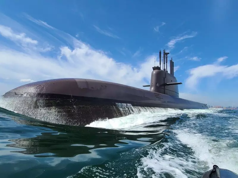 Mark Carney Tours Korean Shipyard, Spotlights Canada's Green Energy Future with AUKUS Submarine Tech