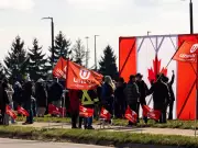 Hundreds Rally at CAMI Plant in Ingersoll: Workers Vow 'We're Not Going Anywhere' Amid Job Cuts