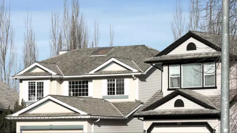 Calgary Homeowner Forced to Replace 25-Year-Old Roof for Insurance