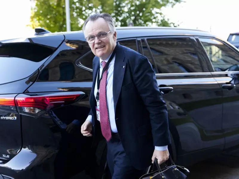 Carney's Political Staffers: Too Much Power in Public Service?