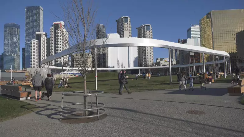 Edmonton's O-Day'Min Park Draws Crowds During Unseasonable Warmth