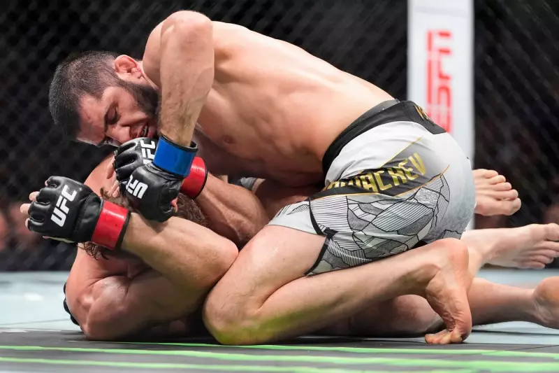 Islam Makhachev Ties UFC Record with 16th Straight Win at UFC 322