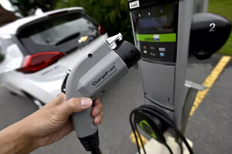 Manitoba's Electric Highway: Major EV Charging Network Connects Thompson to Winnipeg