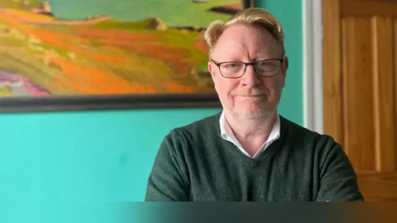 Remembrance Day Reunion: Stranger Connects Canadian Family to Grandfather's War Story