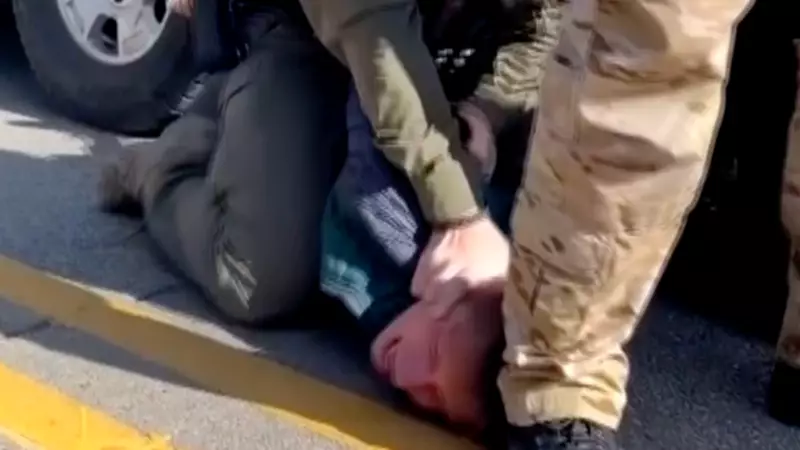 Shocking Footage Reveals Violent Arrest by Federal Agents in Chicago, Prompting Internal Investigation