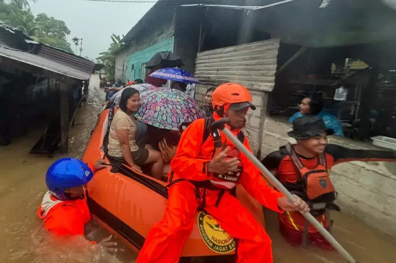 Sumatra Landslides and Floods Leave 17 Dead, 6 Missing