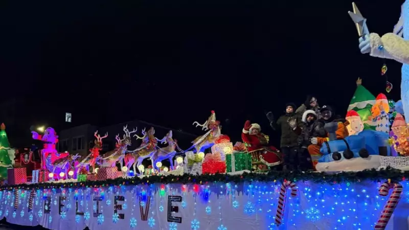 Thousands Flock to Sudbury Santa Claus Parade with Christmas Movie Theme