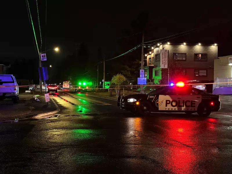 Tragic Collision Claims Woman's Life in Terrebonne: Vehicle Strikes Bus in Fatal Crash