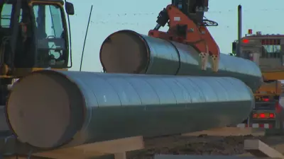 Alberta and Feds Near Pipeline Deal: MOU in Works for Energy Project