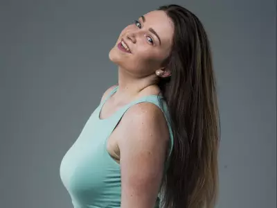 Meet Courtney: Toronto's Sunshine Girl Bringing Summer Vibes to the City