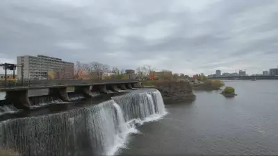 Winter's Early Arrival: Ottawa Braces for First Snowflakes This Week