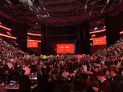 12,000 Quebec Doctors Protest Bill 2 in Historic Bell Centre Rally