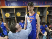 7-foot-9 Canadian Olivier Rioux Makes NCAA Basketball History