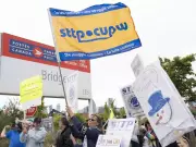 Canada Post, Union Reach Deal in Principle, Averting Holiday Strike