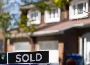 Canadian Home Sales Dip in October 2025, Price Decline Noted