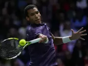 Félix Auger-Aliassime Reaches Top 5, Advances to ATP Finals Semifinals