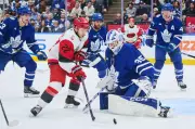 Maple Leafs' Defensive Woes Deepen in 5-4 Loss to Hurricanes