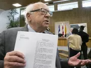 Quebec's Proposed Constitution Sparks Legal Alarm and Federal Tensions