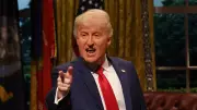 SNL Skewers Trump's Oval Office Fainting Incident in Weekend Sketch