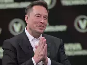 Tesla Shareholders Back Musk's $1 Trillion Pay Deal in Landslide Vote