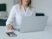 The Uncomfortable Truth: How Good Looks Still Give You a Career Advantage in Canada