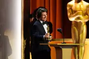 Tom Cruise Receives Honorary Oscar at 2025 Governors Awards
