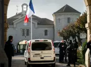 Two Inmates Escape French Prison Using Bed Sheets in Daring Breakout