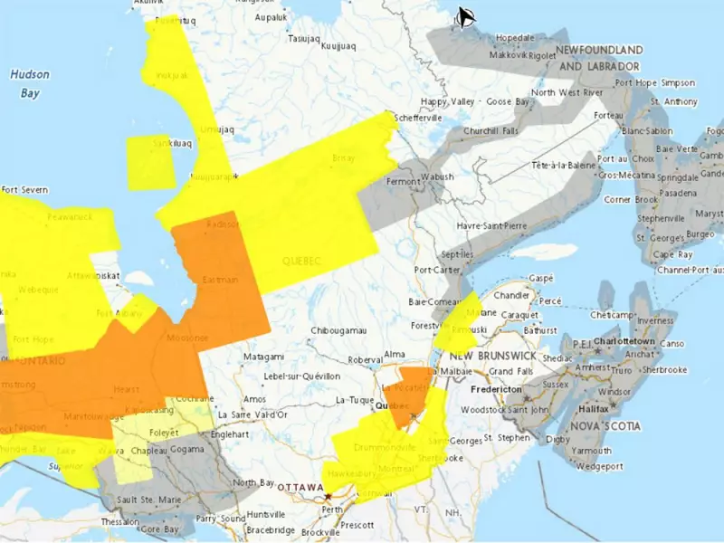 Montreal Braces for 90 km/h Winds: Hydro Outages, Holiday Decor at Risk