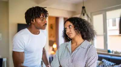 4 Communication Patterns That Predict Divorce, According to Relationship Experts