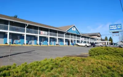 7 Hospitalized After Major Fire at Nanaimo's Value Lodge Motel