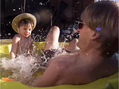 Calgary's 1999 Christmas Heat Wave: Golf, Pools & a 20°C Record