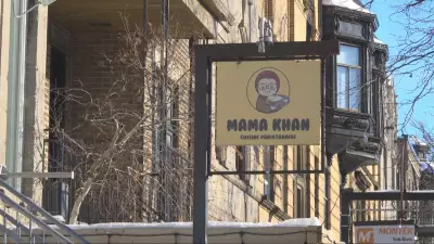 Montreal Restaurant's Christmas Eve Dine-and-Dash Caught on Camera