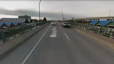 Moray Bridge to Vancouver Airport Closed After Malfunction
