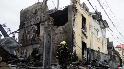 Russia Launches Massive Missile & Drone Attack on Kyiv, Killing 1 Before Zelenskyy-Trump Talks