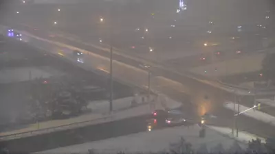 Toronto Under Special Weather Statement as Snow and Freezing Drizzle Slickens GTA Roads