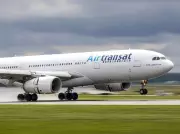 Air Transat Pilots Vote 99% for Strike, Threatening Holiday Travel