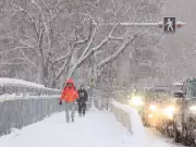 Blowing Snow Paralyzes Calgary: Multiple Collisions, Highway Closures Force Travel Ban