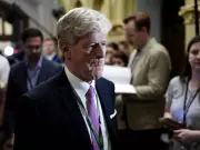 Canada to Boost Trans Mountain Pipeline Output Before Sale, Minister Says