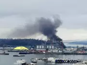 Fire crews extinguish blaze at North Vancouver industrial site