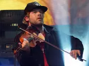 Google AI falsely brands Ashley MacIsaac a sex offender, cancels concert