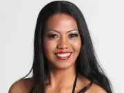 Meet SUNshine Girl Nenita: Toronto's Outdoorsy Crocheter with Business Ambitions