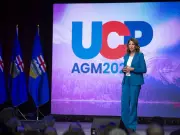 Smith's Federal Deal Draws Boos at UCP AGM, But Delivers Blow to Separatists