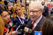 Warren Buffett's Final Day: Legacy and Wisdom as He Steps Down from Berkshire