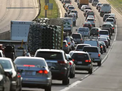 Alberta's 7.5% Auto Insurance Rate Cap is Harming Market, Report Warns