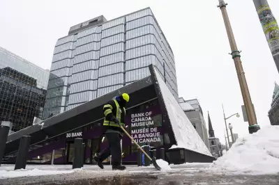 Business Sentiment Subdued, Sales Outlook Improves: Bank of Canada Survey