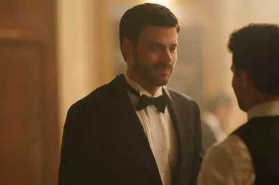 François Arnaud on Fame, Fans, and Online Firestorms from 'Heated Rivalry'