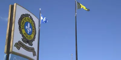 Multiple Vehicles Stranded on Highway 20 in Longueuil Amid Freezing Rain