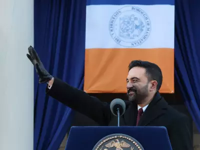 New York Mayor Mamdani's First 24 Hours: Reversing Pro-Israel Orders Sparks Outcry