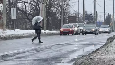 Ottawa Weekend Begins with Unseasonably Warm, Rainy Weather